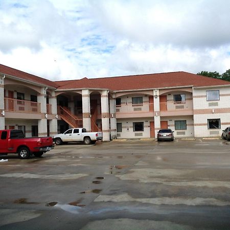 Executive Inn & Suites Shepherd Экстерьер фото