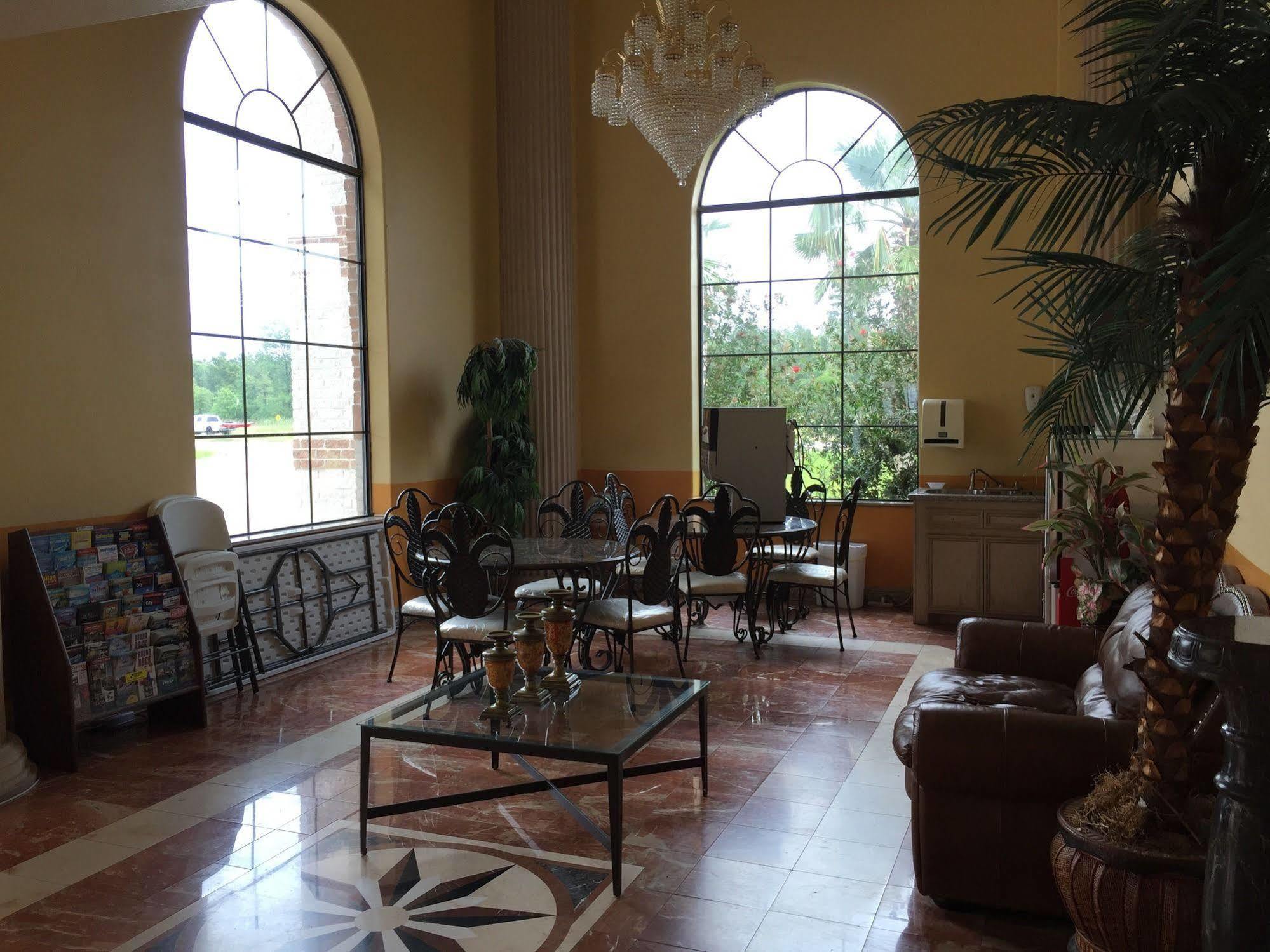 Executive Inn & Suites Shepherd Экстерьер фото